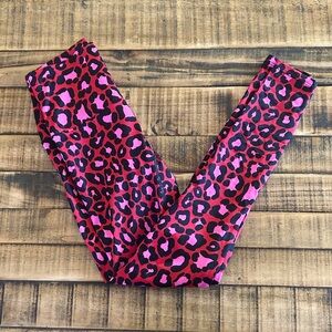 K-DEER Pink and Red Leopard Leggings - Sneaker Length - Size small